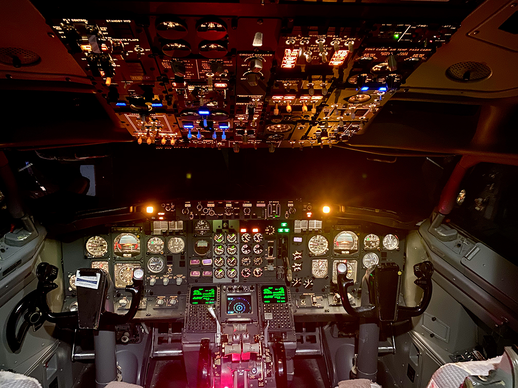 Full Flight Simulator FAA #303 (Non-EFIS) Configuration